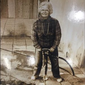 Meet your Posher, Teri